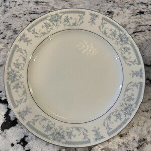 Blue Whisper 4 Dinner Plates